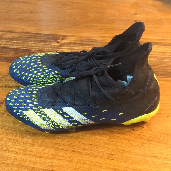 Men's soccer cleats - Picture 3 of 4